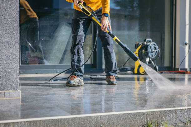 Best Gas Station Cleaning  in Clute, TX